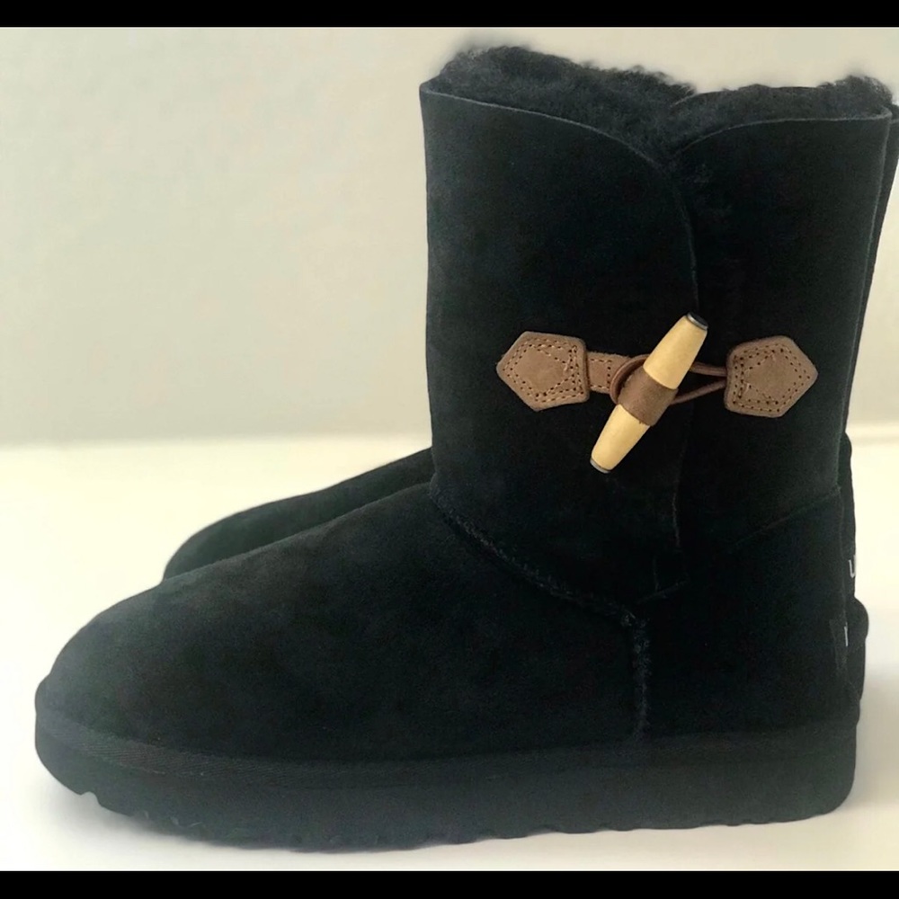 Keely UGG boots size 7 black